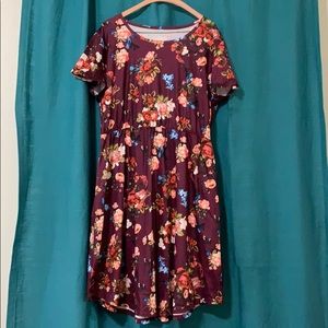 Floral dress with pockets!